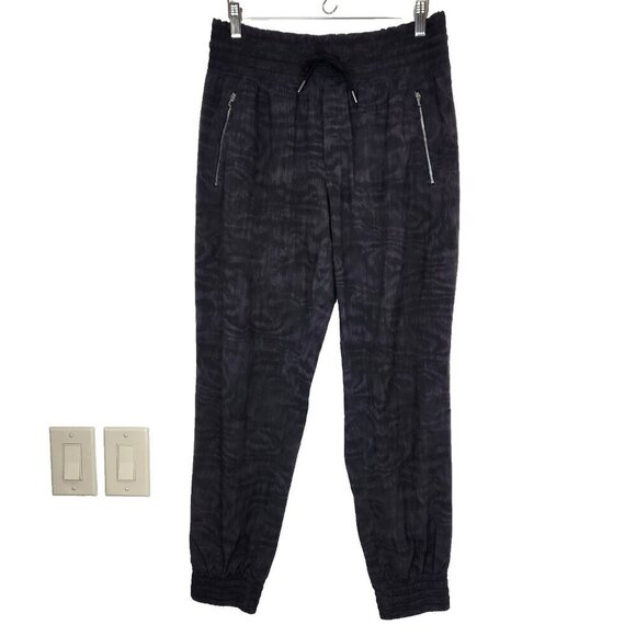 Athleta Camden Printed‎ Jogger 6 Black Moira Pull On Lightweight Stretch 486205 - Picture 1 of 8
